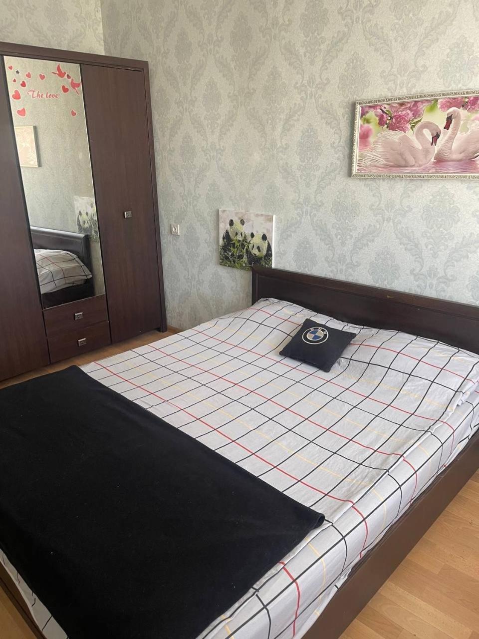 Apartment in the city centre Dnjepropetovsk Buitenkant foto