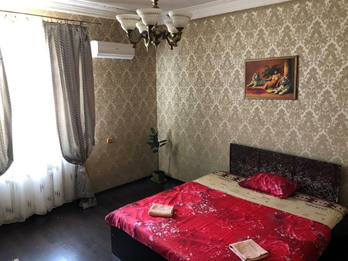 Apartment in the city centre Dnjepropetovsk Buitenkant foto
